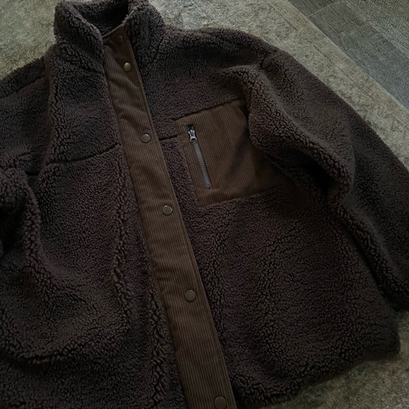 Thread & Supply Oversized Fleece Jacket - Picture 2 of 10